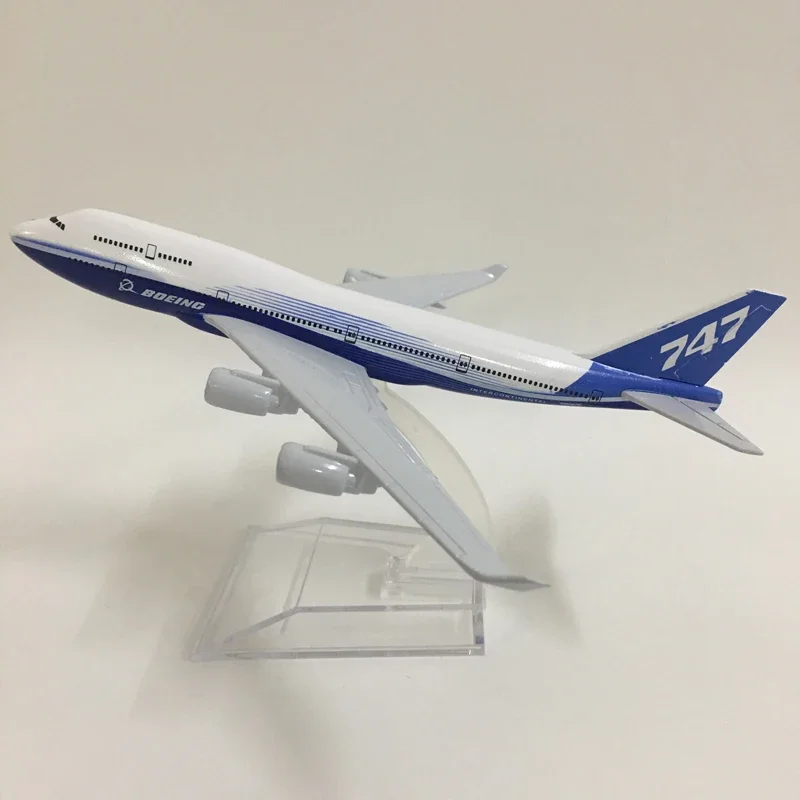 Boeing 747 Prototype Scale Model 1/400 6 Boeing 747 Prototype Scale Model 1/400 - Image 6