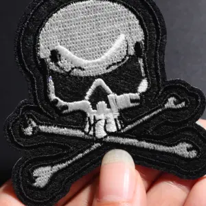 Black Skull Embroidered Iron-On Patch 6.7x6.2 cm 7 S708a7b22984c497ebfc85ca3bd7b39ebG