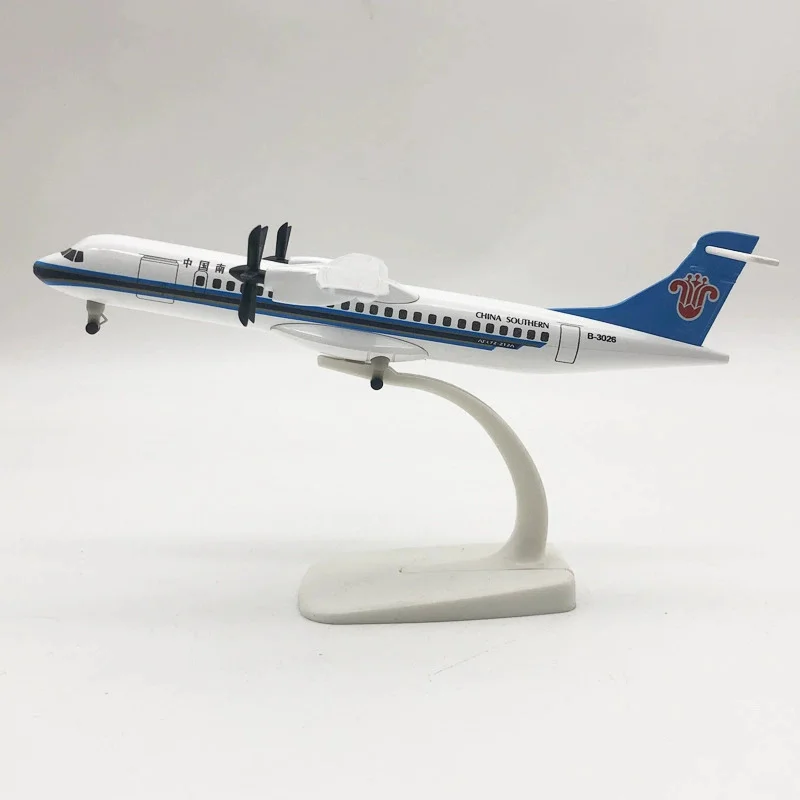 Southern Airlines ATR Model Collectible Replica 3 Southern Airlines ATR Model Collectible Replica - Image 3