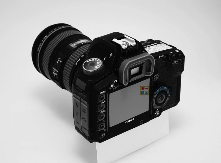 5D Canon EOS 5D Mark II Paper Model Puzzle 4 5D Canon EOS 5D Mark II Paper Model Puzzle - Image 4