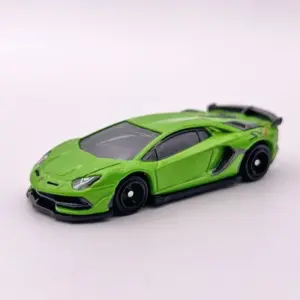Lamborghini Aventador Diecast Model No. 70 8 S718ca92b7dcd48f1bddcd145ef863448E