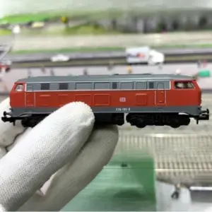 BR-218 N-Scale Model Train Replica 8 S72f042d48a68494c897eab40f55cf7cds