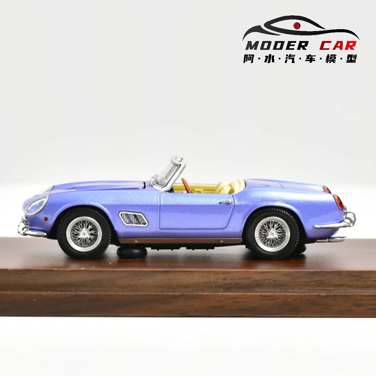 Silver Ferrari 250 GT California Model 1:64 5 Silver Ferrari 250 GT California Model 1:64 - Image 5