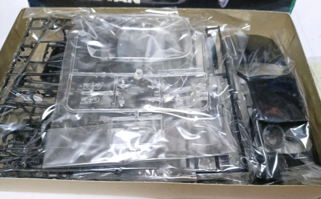 Nissan GT-R R32 Diecast Model 1:24 3 Nissan GT-R R32 Diecast Model 1:24 - Image 3