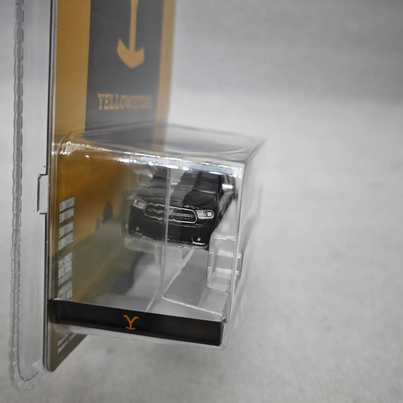 1:64 Scale Yellowstone Durango Model 3 1:64 Scale Yellowstone Durango Model - Image 3