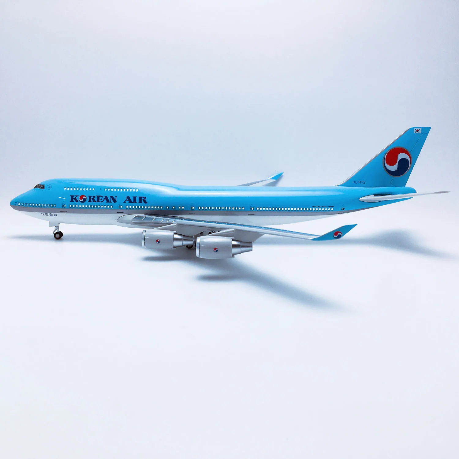 Korean Air B747-8 1:160 Scale Model Aircraft 5 Korean Air B747-8 1:160 Scale Model Aircraft - Image 5