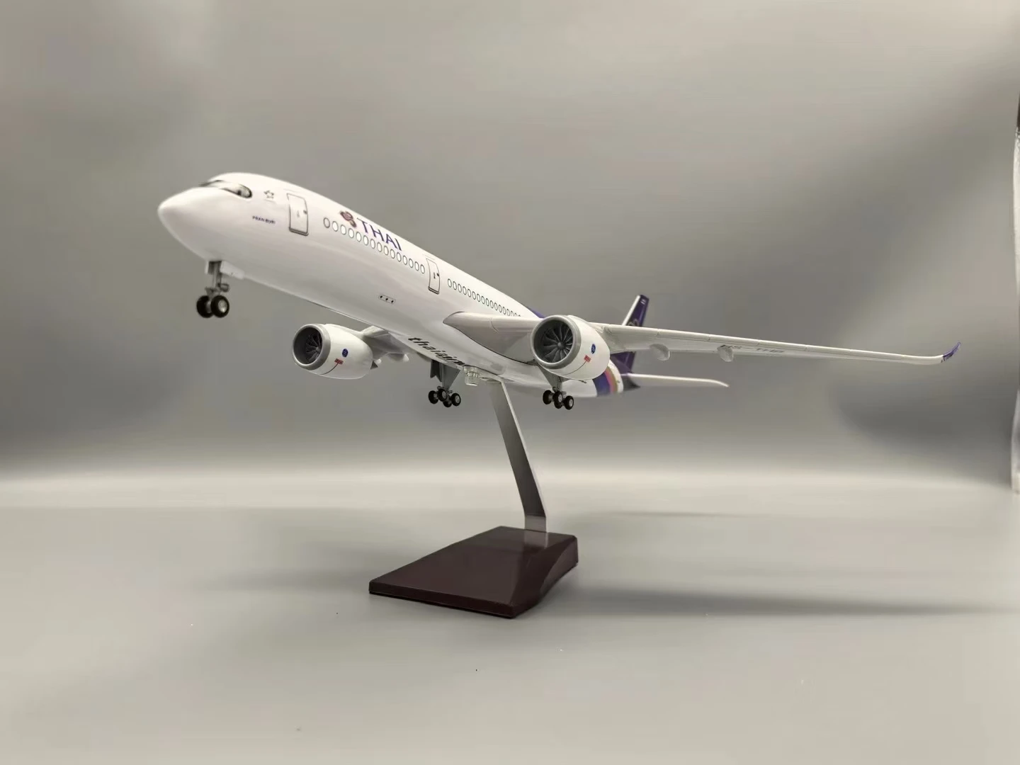 Deep Blue Airbus A350 Model Plane - 47cm 5 Deep Blue Airbus A350 Model Plane - 47cm - Image 5