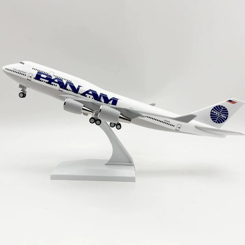 Pan Am B747 Diecast Model 30cm Replica 2 Pan Am B747 Diecast Model 30cm Replica - Image 2