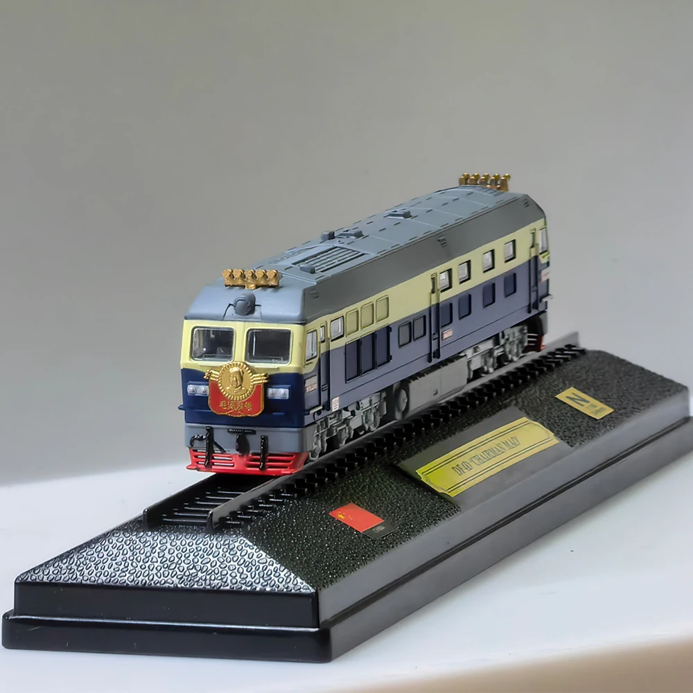 N-Scale DF4D Diesel Locomotive Model 5 N-Scale DF4D Diesel Locomotive Model - Image 5