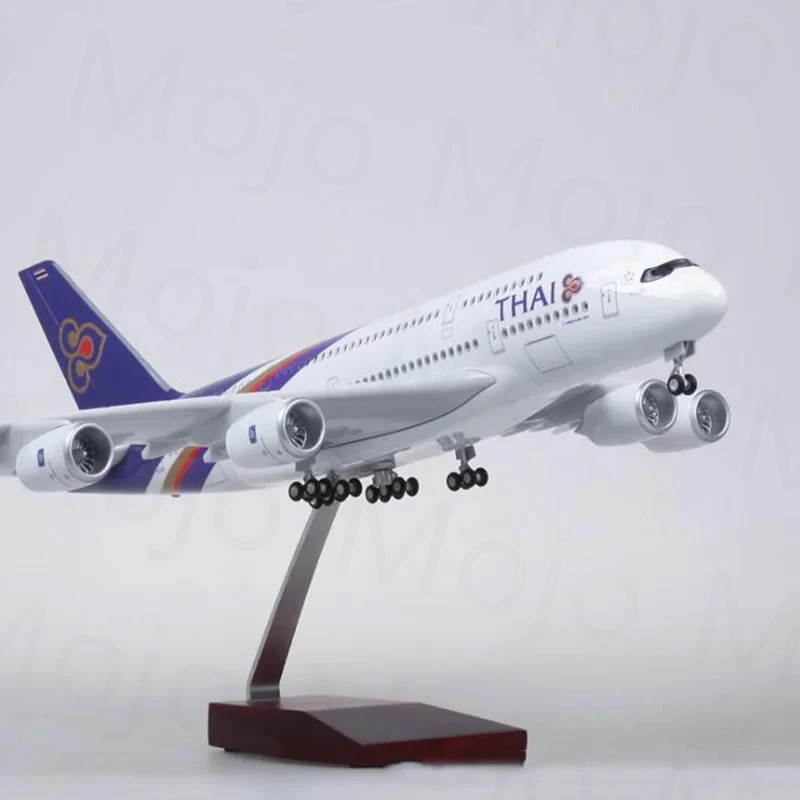 Airbus A380 47cm Scale Model with LED Option 2 Airbus A380 47cm Scale Model with LED Option - Image 2
