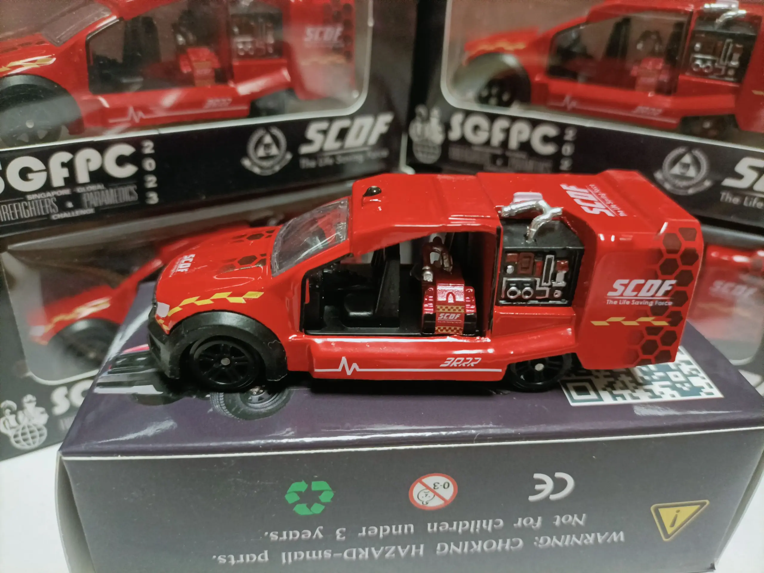 Maisto Singapore Ford Ranger Firefighting Model 2 Maisto Singapore Ford Ranger Firefighting Model - Image 2