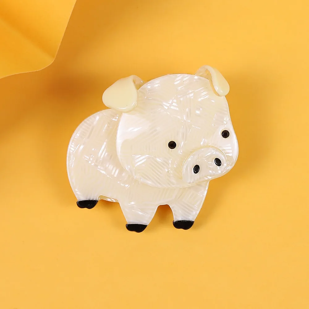 Cute Acrylic Pig Brooch for Accessories 3 Cute Acrylic Pig Brooch for Accessories - Image 3