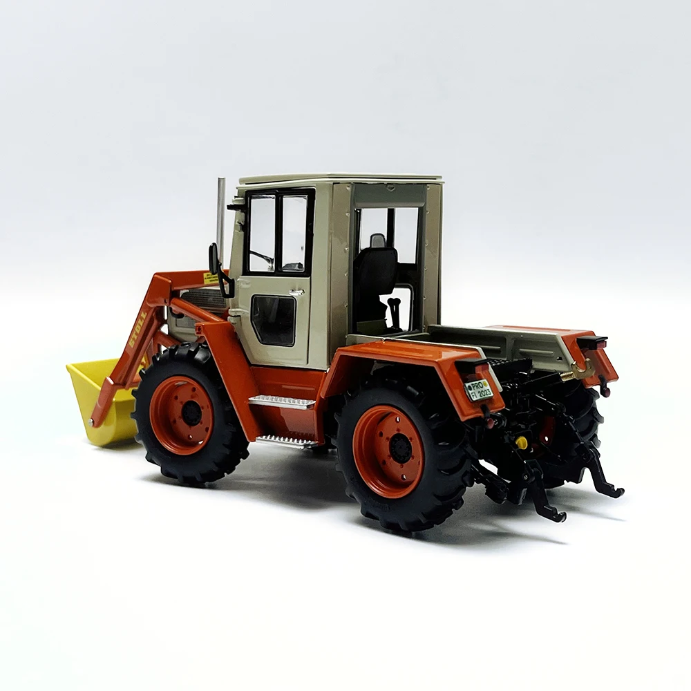 Benz MB-Trac 65/70 Model 1:32 Scale Collectible 4 Benz MB-Trac 65/70 Model 1:32 Scale Collectible - Image 4