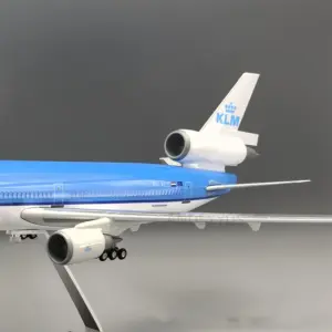 S78791f0e59f54136b51f08c178a2411bd