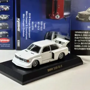1:64 Scale Diecast BMW 320i Group 5 Rally Car 7 S789457c7dd684a0fa878448da04203b0h