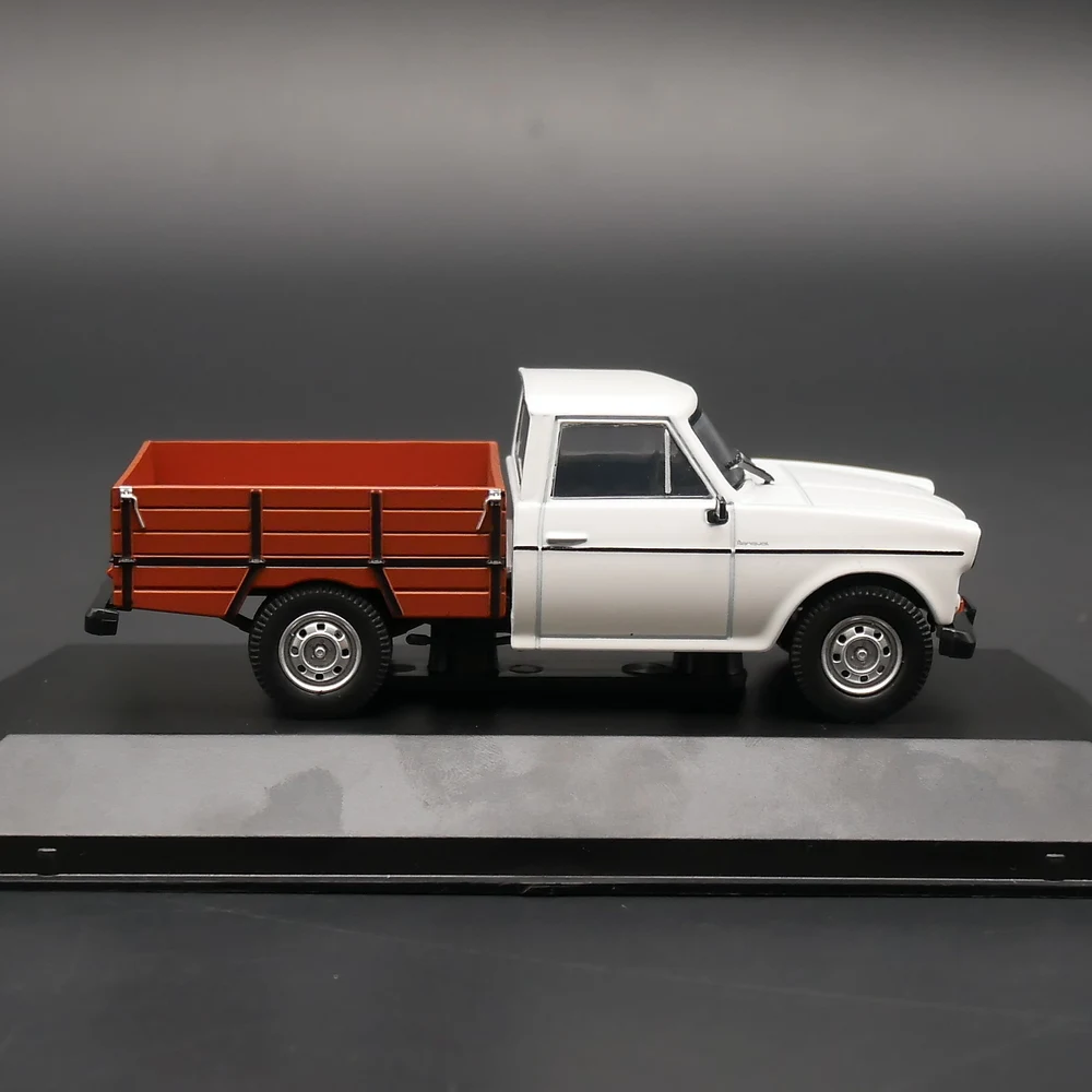RANQUEL PICK UP 1989 Diecast Model 1:43 Scale 3 RANQUEL PICK UP 1989 Diecast Model 1:43 Scale - Image 3