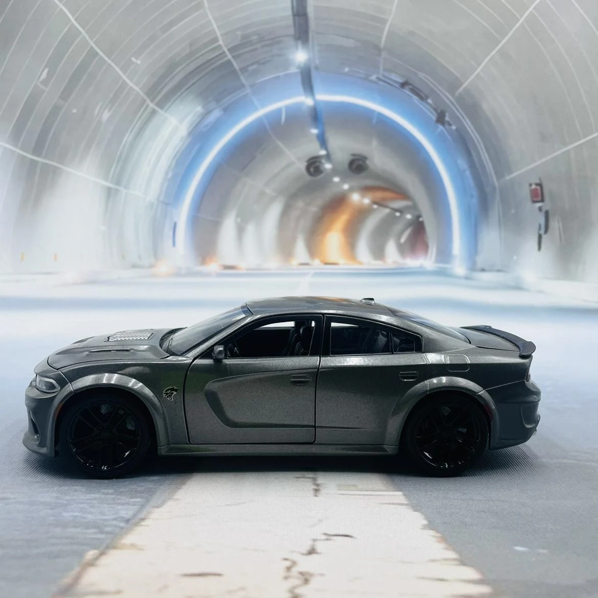 1:24 Challenger Charger SRT Hellcat Diecast Model 4 1:24 Challenger Charger SRT Hellcat Diecast Model - Image 4