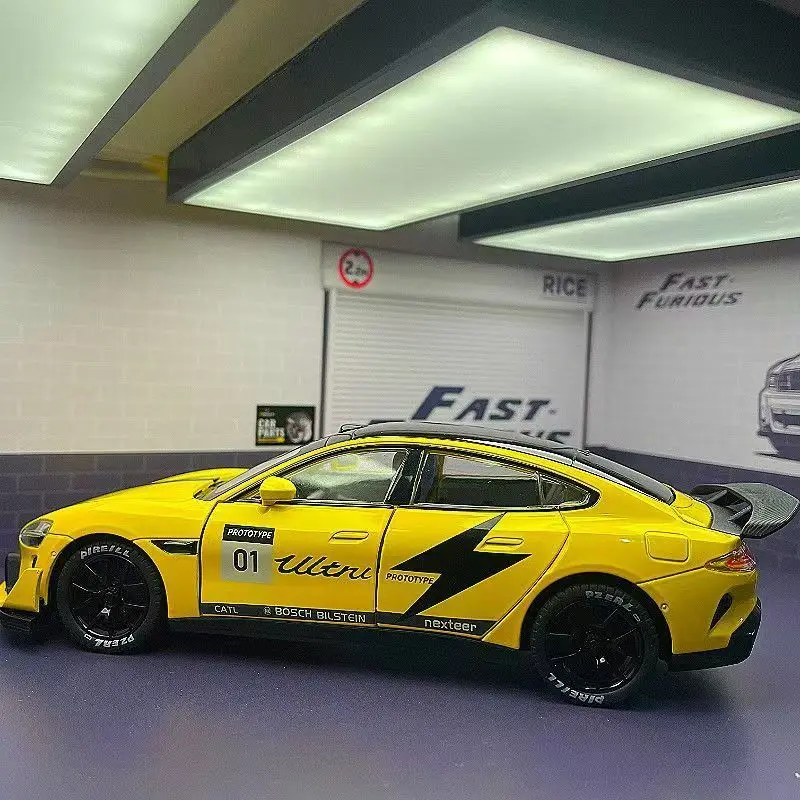 1:24 Die-Cast Sports Car Model with Sound 3 1:24 Die-Cast Sports Car Model with Sound - Image 3