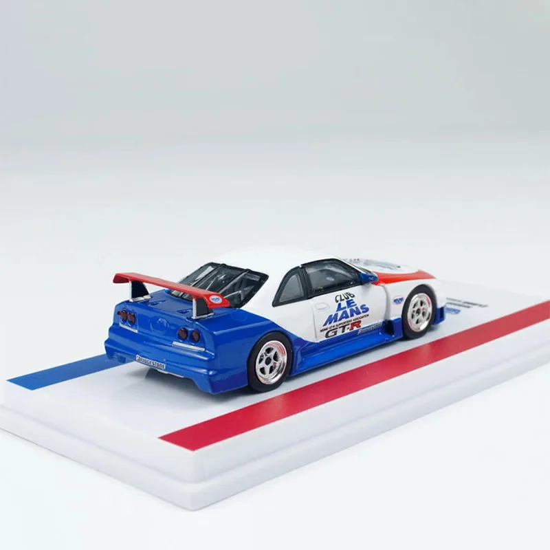 NISMO GTR LM 1:64 Diecast Model Car 4 NISMO GTR LM 1:64 Diecast Model Car - Image 4