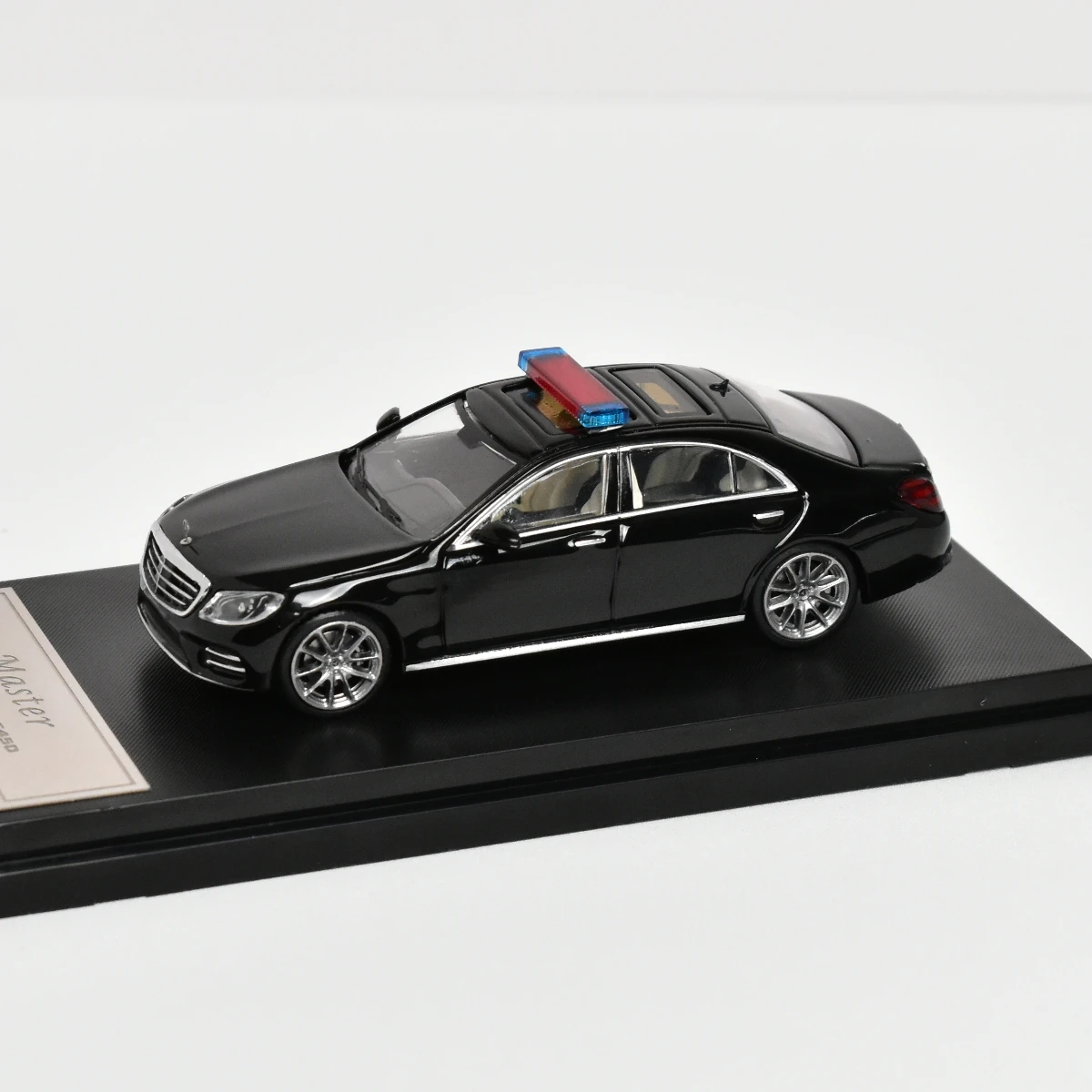 Mercedes-Benz S450 W222 1:64 Diecast Model Car 7 Mercedes-Benz S450 W222 1:64 Diecast Model Car - Image 7