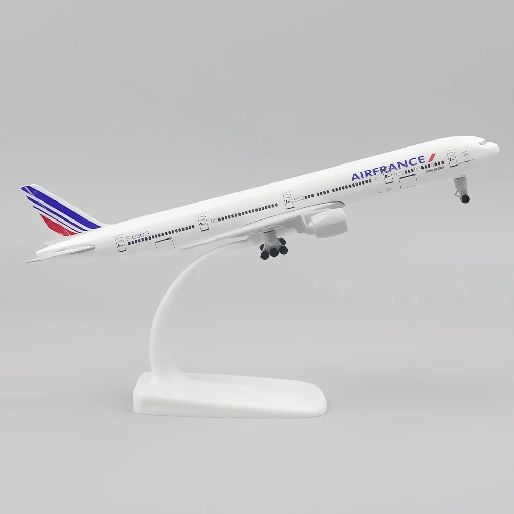 Air France Boeing 777 Diecast Model 1:400 Scale 2 Air France Boeing 777 Diecast Model 1:400 Scale - Image 2