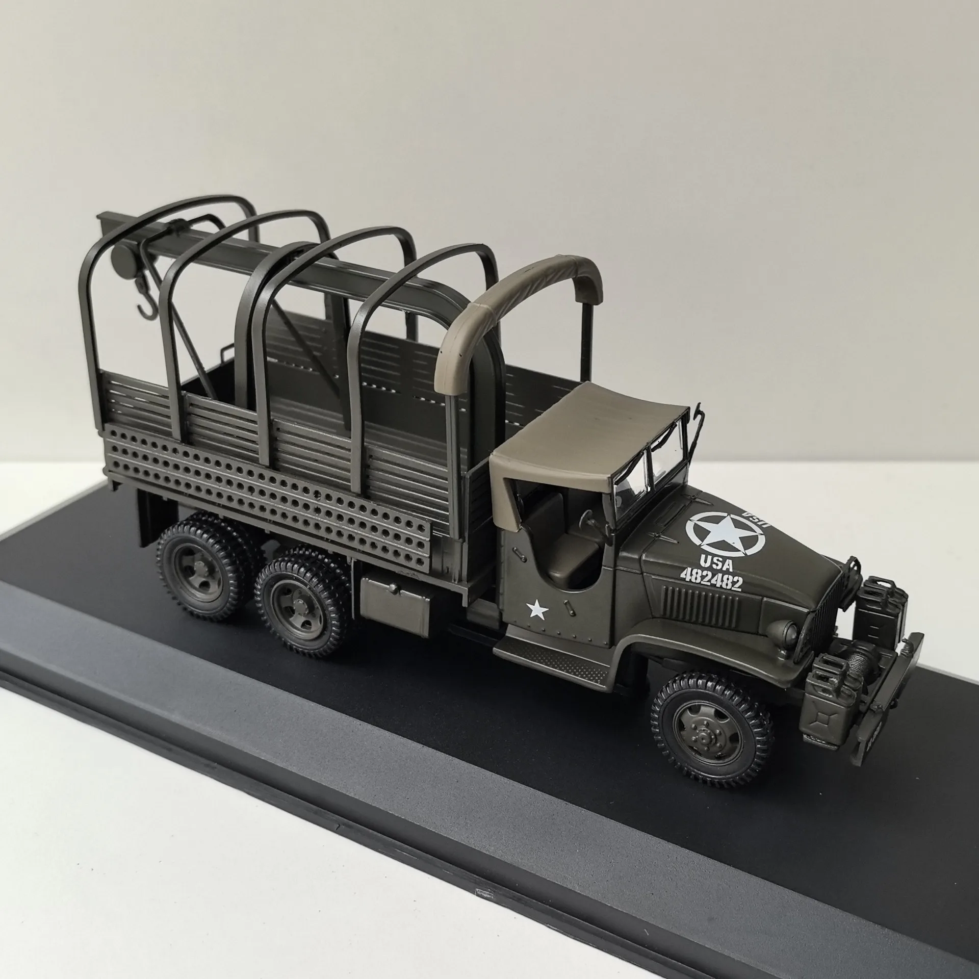 Vintage Military GMC CCKW 353 Wrecker Model 5 Vintage Military GMC CCKW 353 Wrecker Model - Image 5