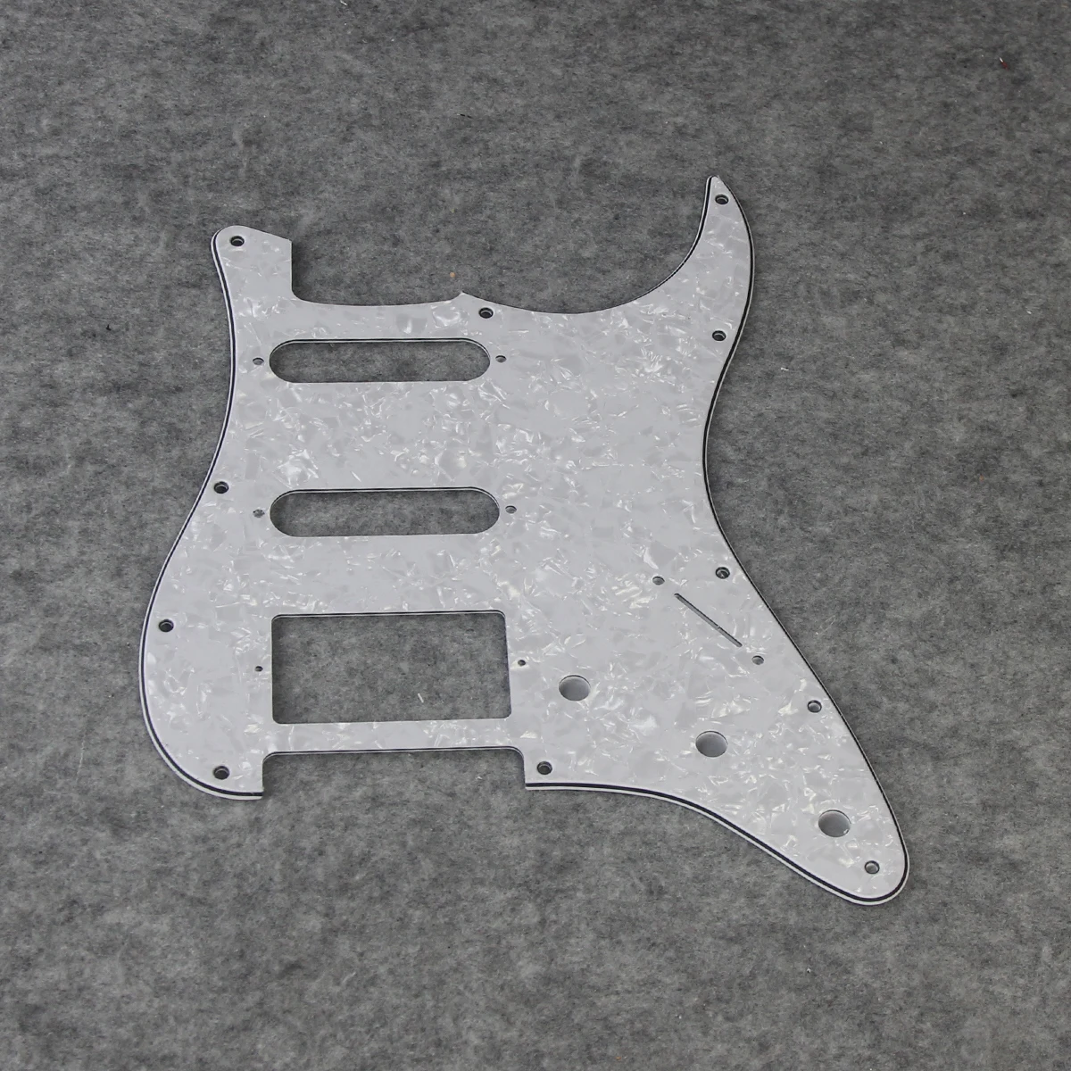 Pearl Pickguard for Stratocaster Guitars 7 Pearl Pickguard for Stratocaster Guitars - Image 7