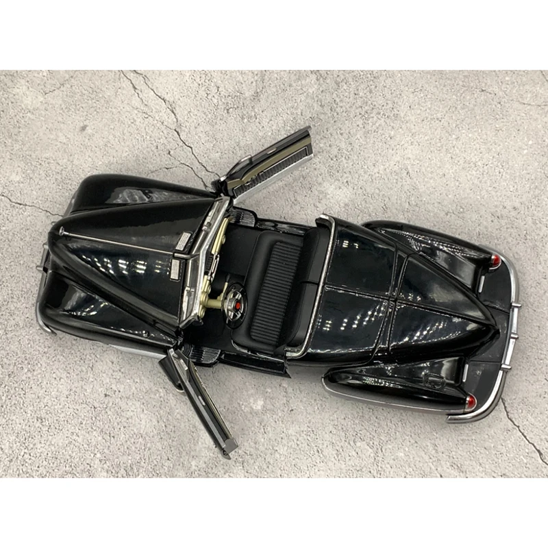 1938 Y-Job Vintage Diecast Model 1:18 Scale 4 1938 Y-Job Vintage Diecast Model 1:18 Scale - Image 4