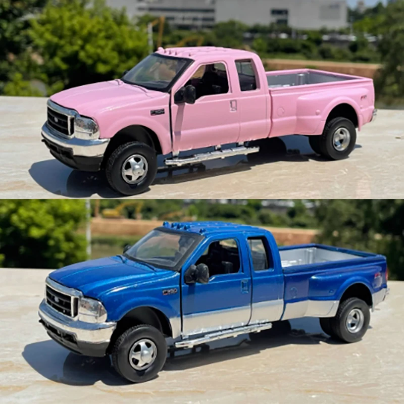 1:32 Scale Ford F350 Diecast Pickup Model 1 1:32 Scale Ford F350 Diecast Pickup Model