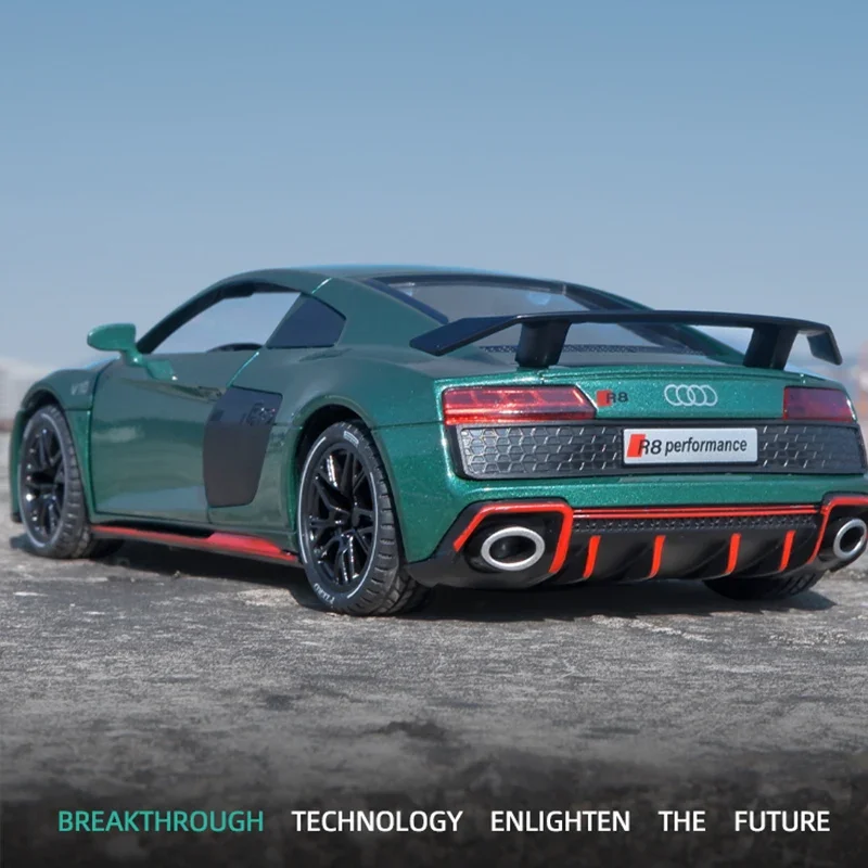 Vibrant Green 1:24 R8 V10 Plus Diecast Model 2 Vibrant Green 1:24 R8 V10 Plus Diecast Model - Image 2