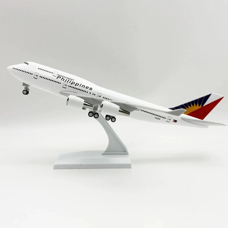 Philippine Airlines B747 30cm Resin Model 2 Philippine Airlines B747 30cm Resin Model - Image 2