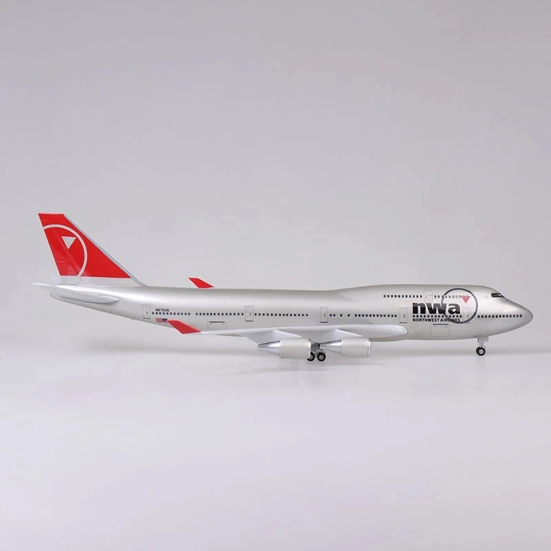 NorthWest Airlines Boeing 747 Model 47cm with LED Lighting 3 NorthWest Airlines Boeing 747 Model 47cm with LED Lighting - Image 3