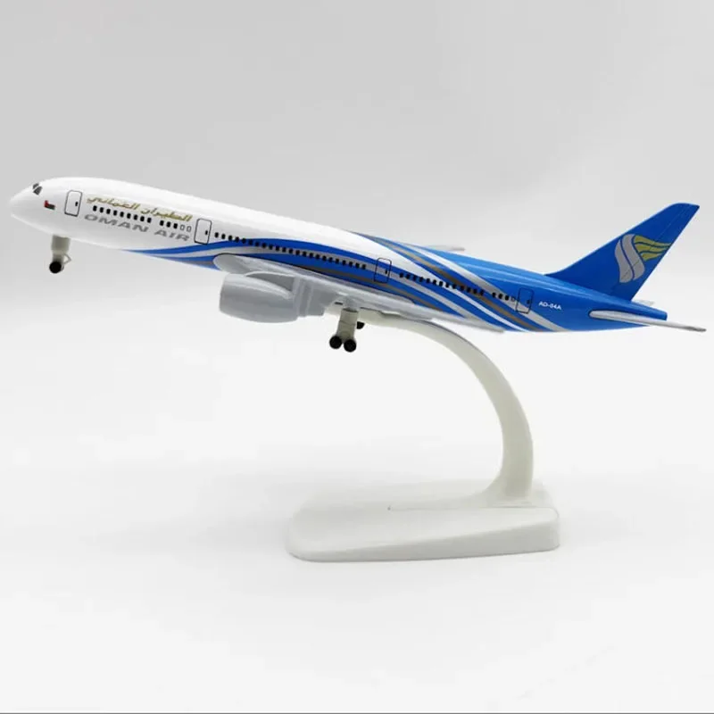 20cm Diecast Boeing 787 Model for Collectors 3 20cm Diecast Boeing 787 Model for Collectors - Image 3