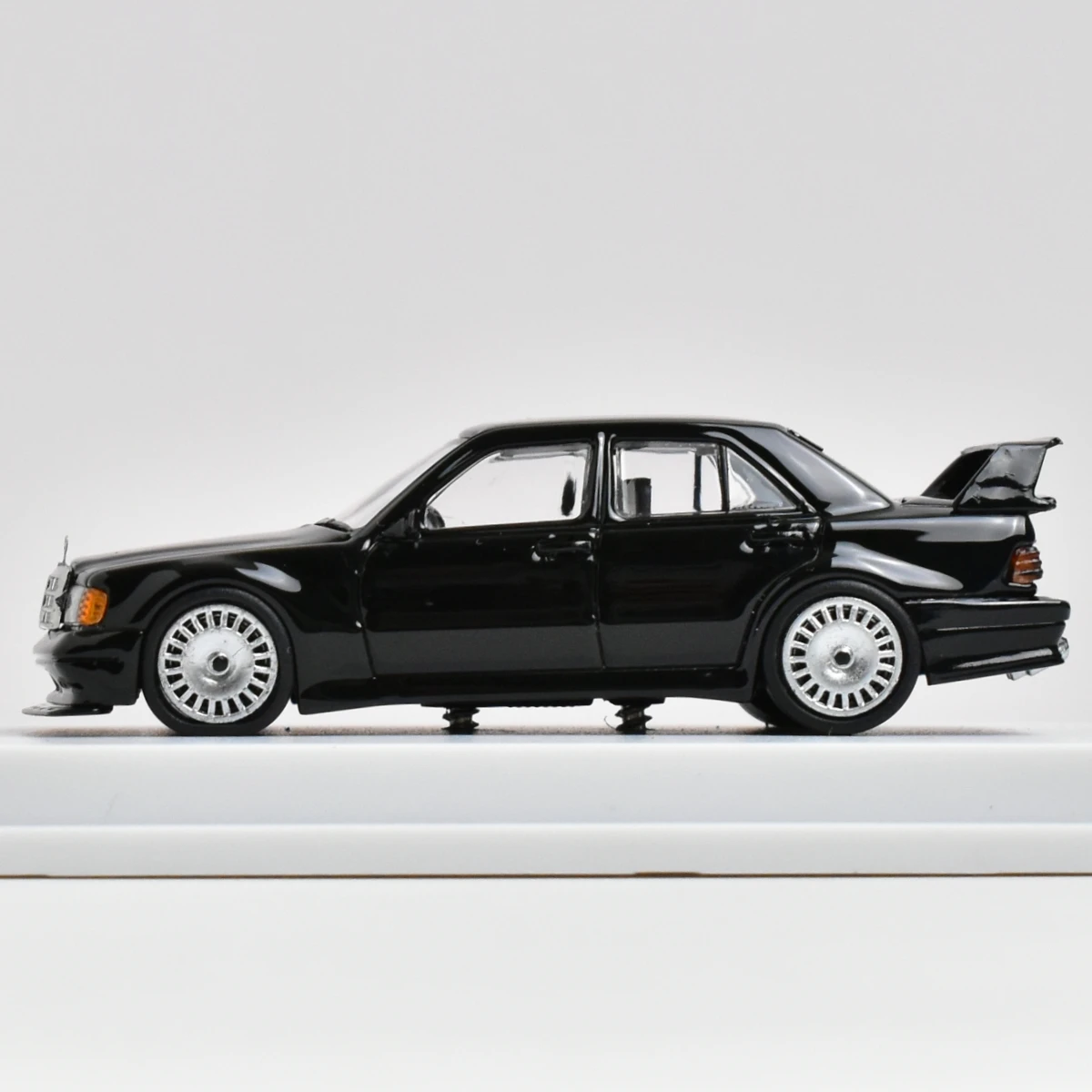 Mercedes-Benz 190E 2.5-16 Evolution Diecast Model 1:64 3 Mercedes-Benz 190E 2.5-16 Evolution Diecast Model 1:64 - Image 3