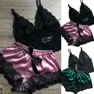 Women's Lace Sleepwear Set with Satin Shorts 10 S7c8e407dd5f346c481fcf07fc8fcfee67