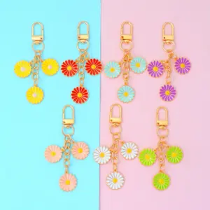 Colorful Daisy Metal Keychain Model B26-SP028