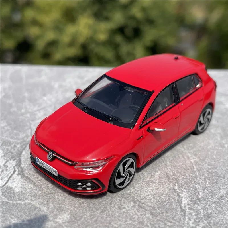 Miniature Volkswagen Golf R GTI MK8 Diecast Model 3 Miniature Volkswagen Golf R GTI MK8 Diecast Model - Image 3