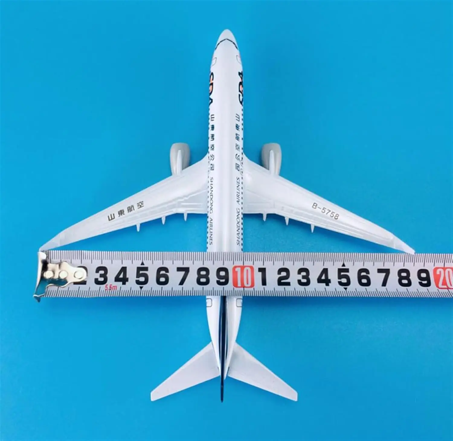 Blue Shandong Airlines Boeing 737 Model 20cm 6 Blue Shandong Airlines Boeing 737 Model 20cm - Image 6