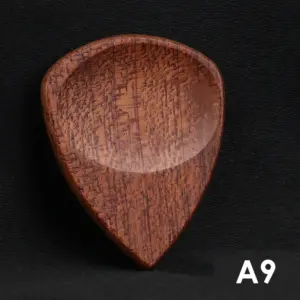 Handcrafted Wooden Heart-shaped Guitar Picks Set 17 S7e30b22f96c34a82aa39be8bb85dcd78T
