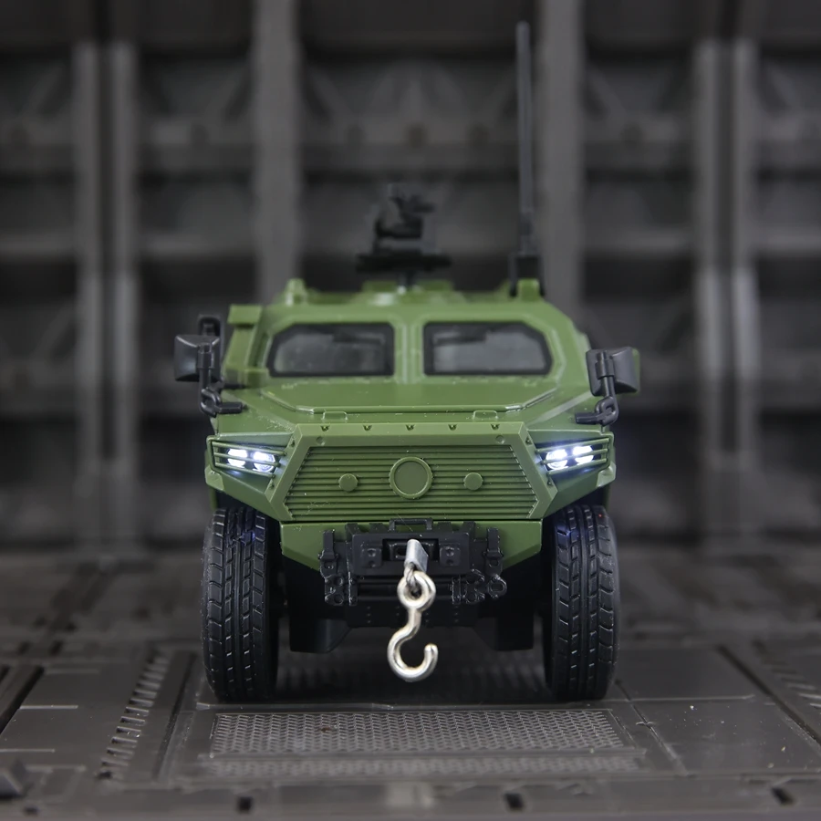 1:32 Scale Military Armored Vehicle Diecast Model 5 1:32 Scale Military Armored Vehicle Diecast Model - Image 5