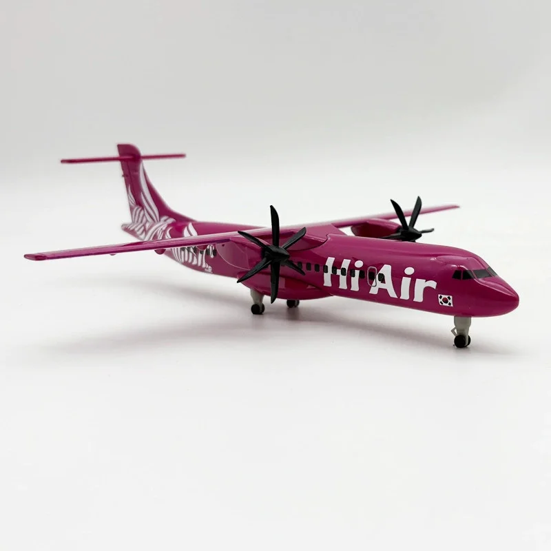 Vibrant Korean ATR 20cm Diecast Aircraft Model 2 Vibrant Korean ATR 20cm Diecast Aircraft Model - Image 2