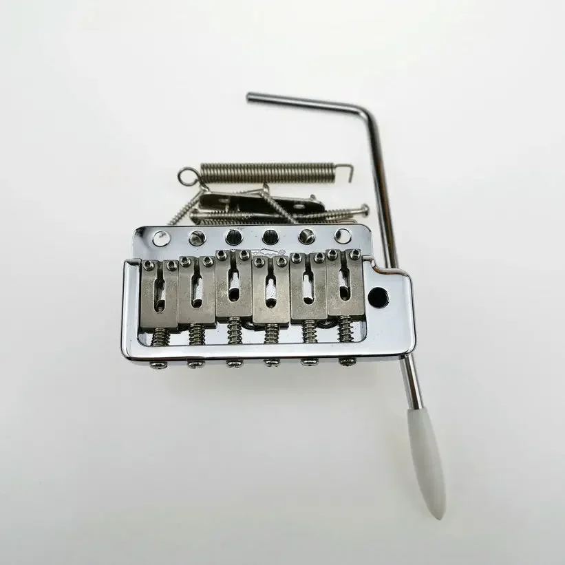 Wilkinson WVP6 Chrome Silver Tremolo Bridge 2 Wilkinson WVP6 Chrome Silver Tremolo Bridge - Image 2