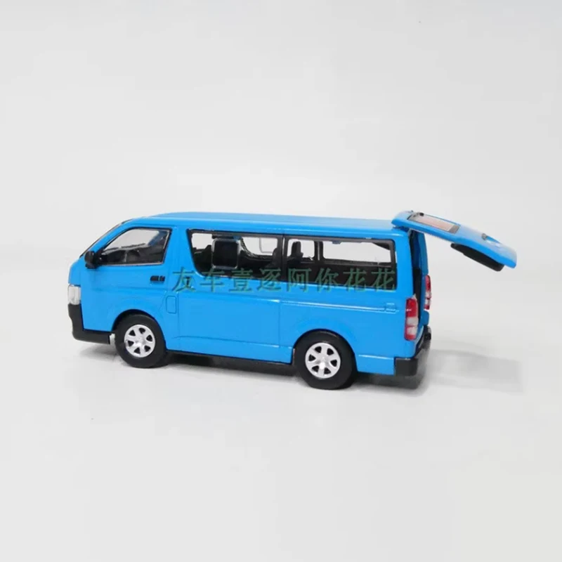 2015 Hiace KDH200V 1/64 Scale Diecast Model 5 2015 Hiace KDH200V 1/64 Scale Diecast Model - Image 5