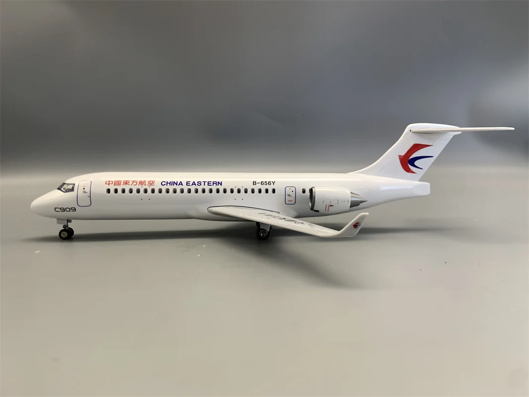 Resin Aircraft Model 34 cm with LED Options 4 Resin Aircraft Model 34 cm with LED Options - Image 4