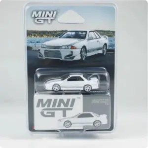 Diecast Nissan GTR R32 1:64 Model Collectible
