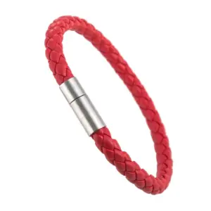 S8010139612774bff8c84e00328bd8178n