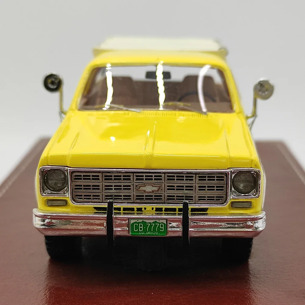 Vintage Chevrolet Blazer K5 Resin Model 1:43 Scale 4 Vintage Chevrolet Blazer K5 Resin Model 1:43 Scale - Image 4
