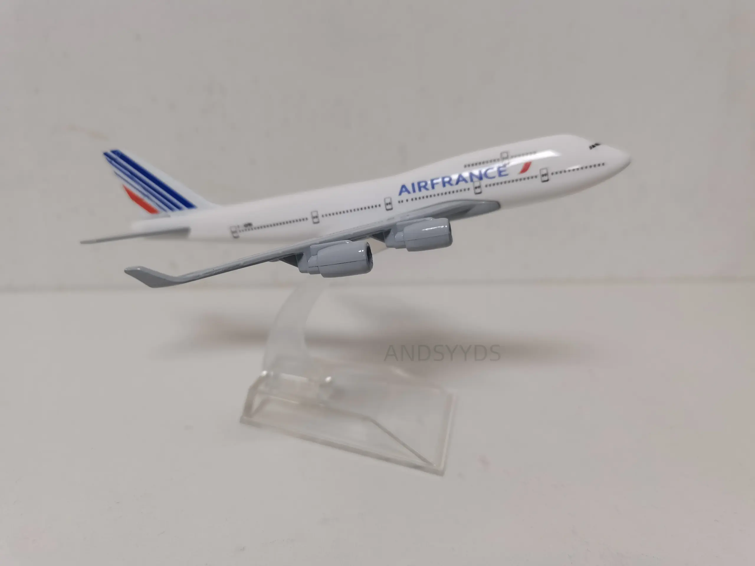 Air France B747 Die-Cast Model Airplane, 16cm 3 Air France B747 Die-Cast Model Airplane, 16cm - Image 3