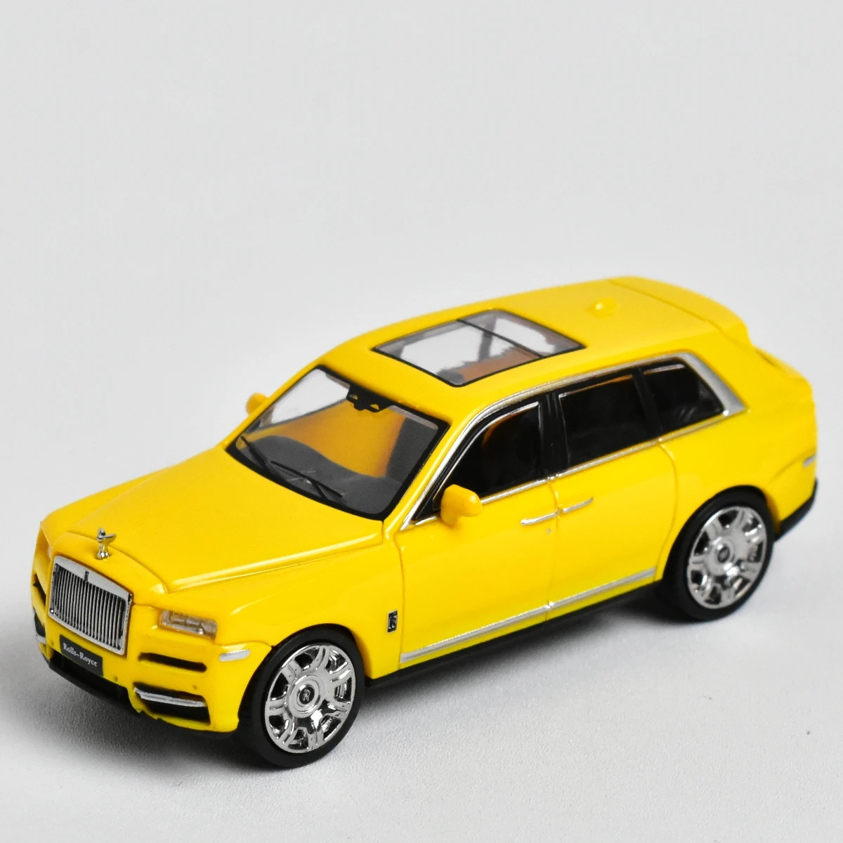 1:87 Scale Rolls Royce Cullinan Diecast Model 9 1:87 Scale Rolls Royce Cullinan Diecast Model - Image 9