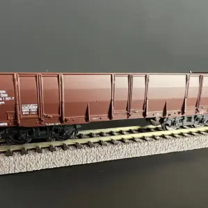 Vibrant Green HO Freight Car from PIKO 19 S82792307fb9943e7920b2380cc818993E